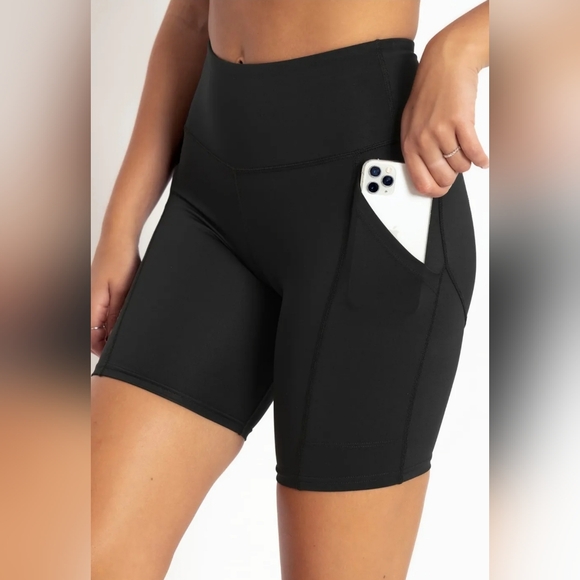 Blackmilk pocket peaches bike shorts black M - Picture 4 of 4